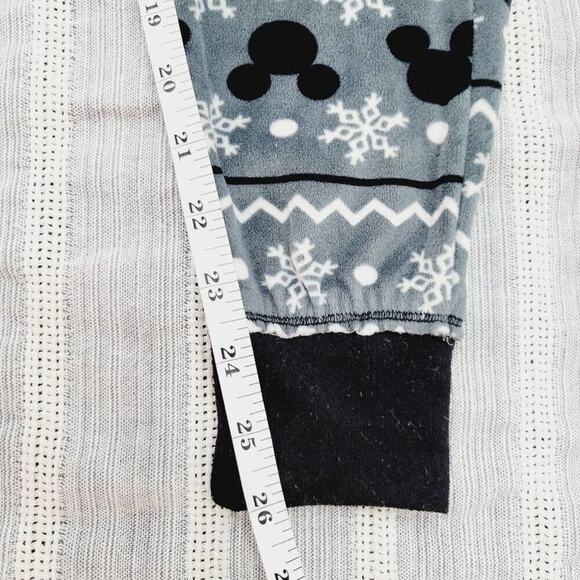 Disney Womens Mickey Mouse Snowflake Fleece Pajama Set Size X-Small Grey Black - Picture 14 of 16